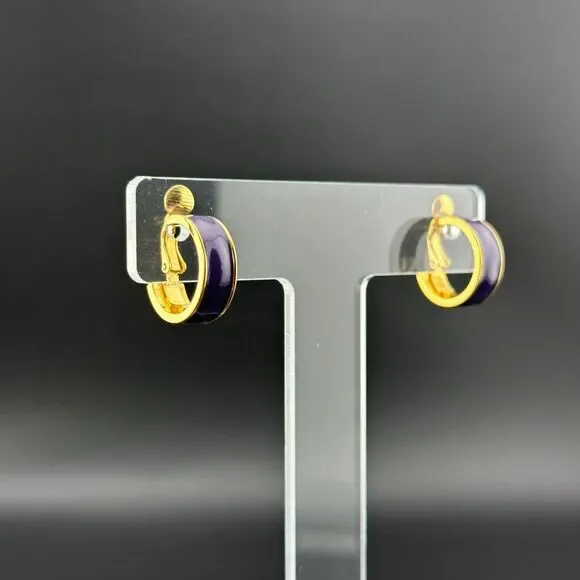 Vintage Sarah Coventry Gold Tone Purple Enamel Hoop Clip On Earrings 3/4" - Picture 3 of 11